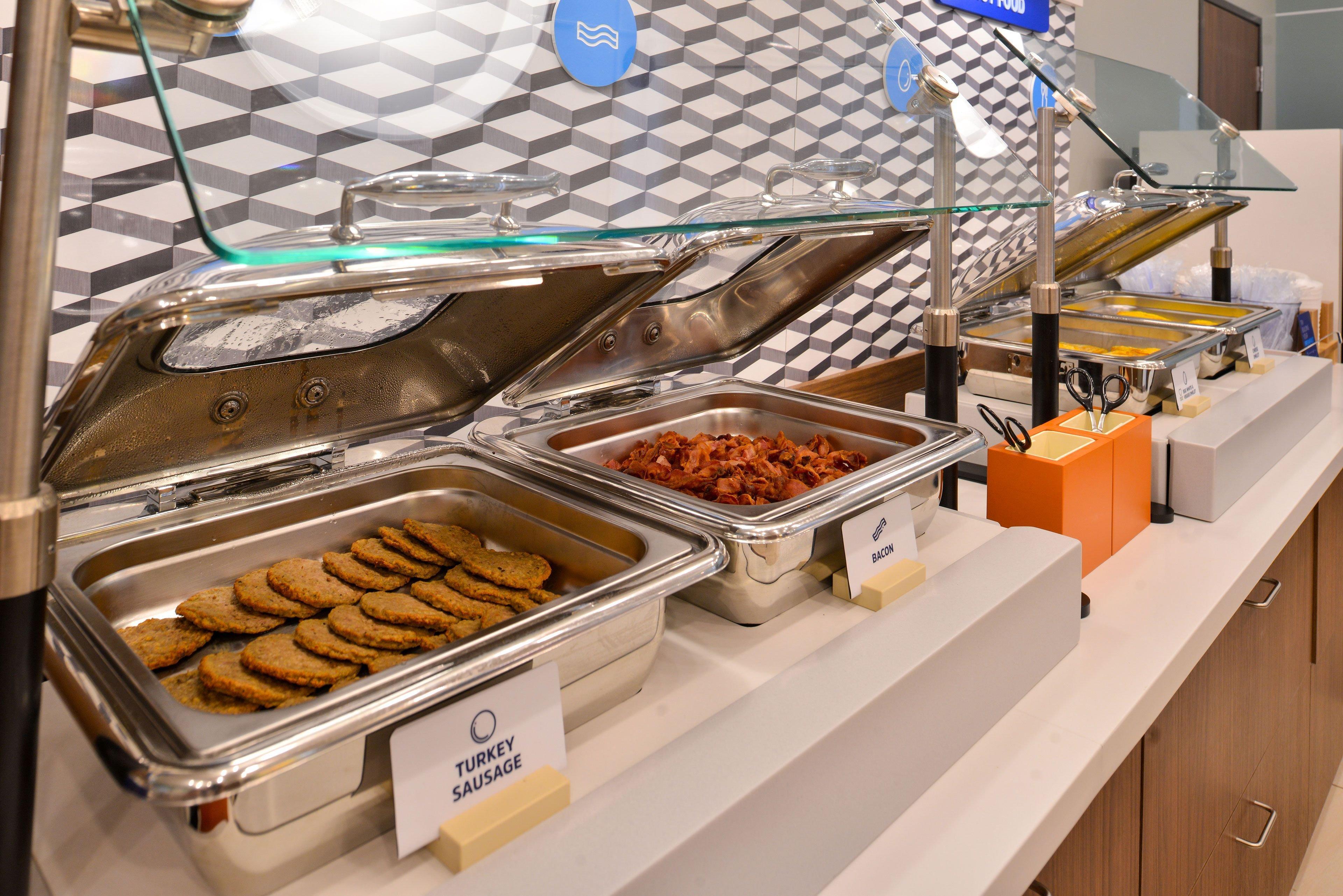 Holiday Inn Express And Suites Alpine By Ihg Exteriör bild